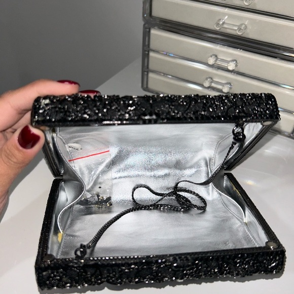 STUNNING RHINESTONE CRYSTAL EVENING CLUTCH - Picture 3 of 3